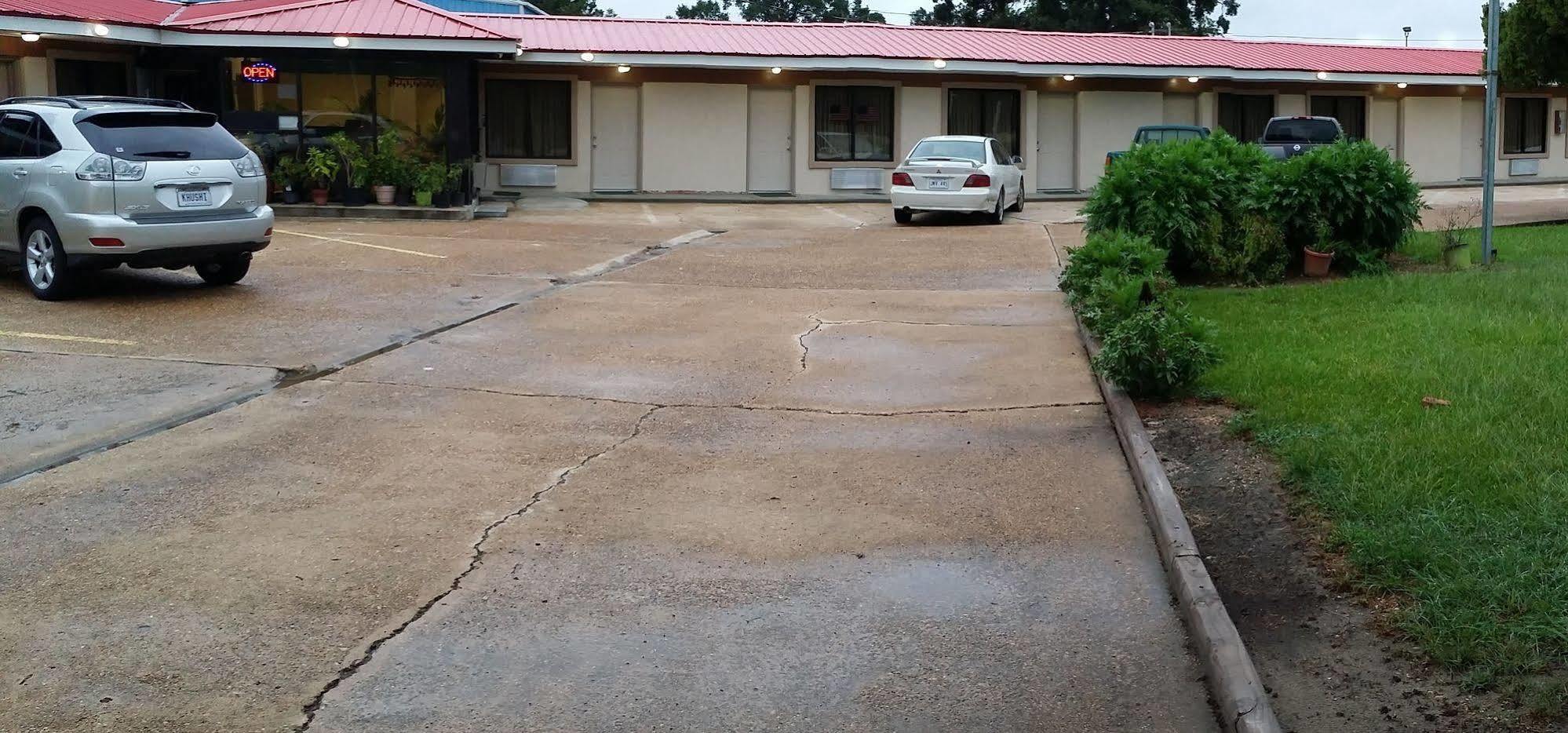 Country Inn Motel Oakdale Buitenkant foto